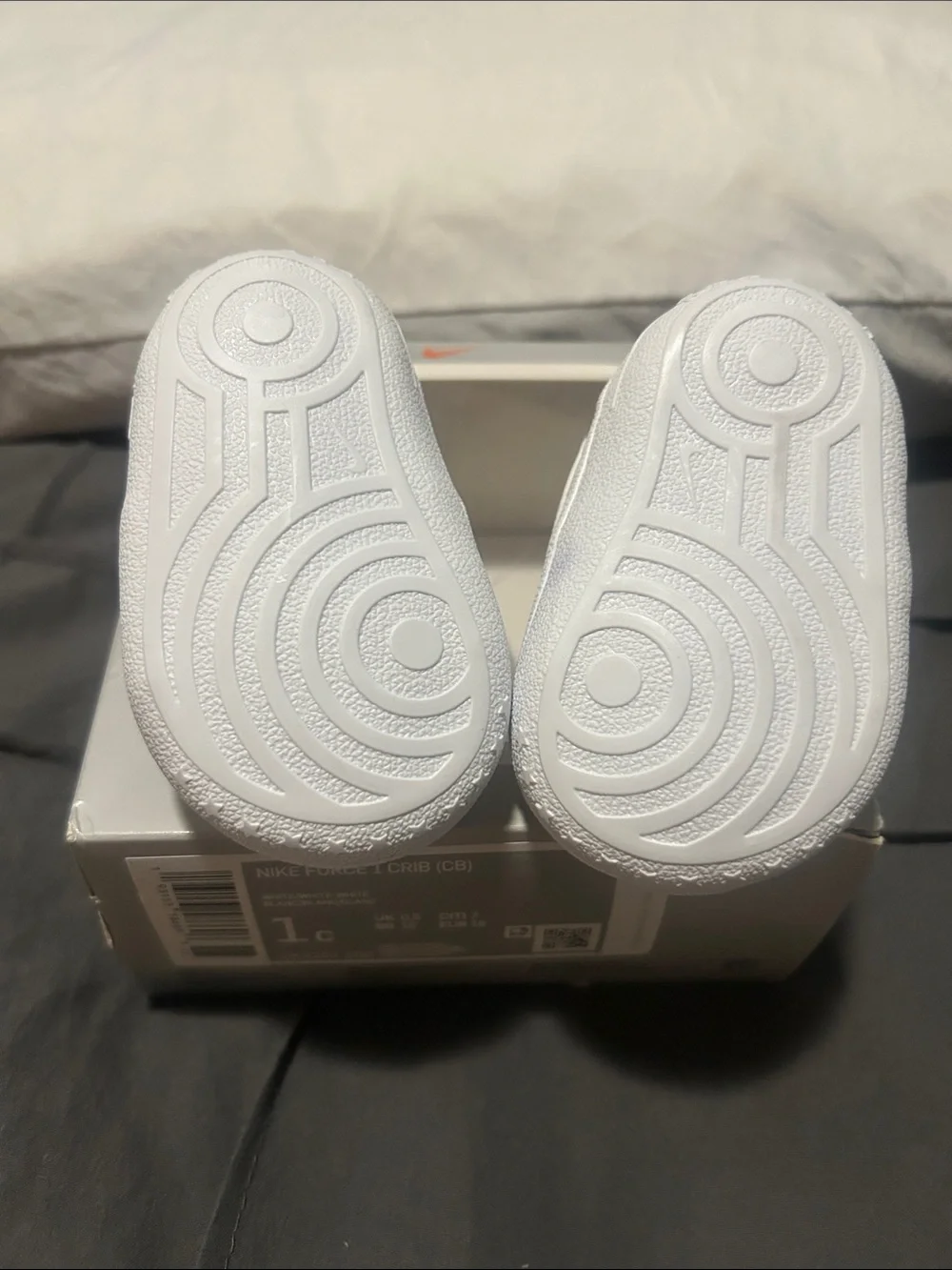 Nike Baby Force 1 Crib Sneakers in White